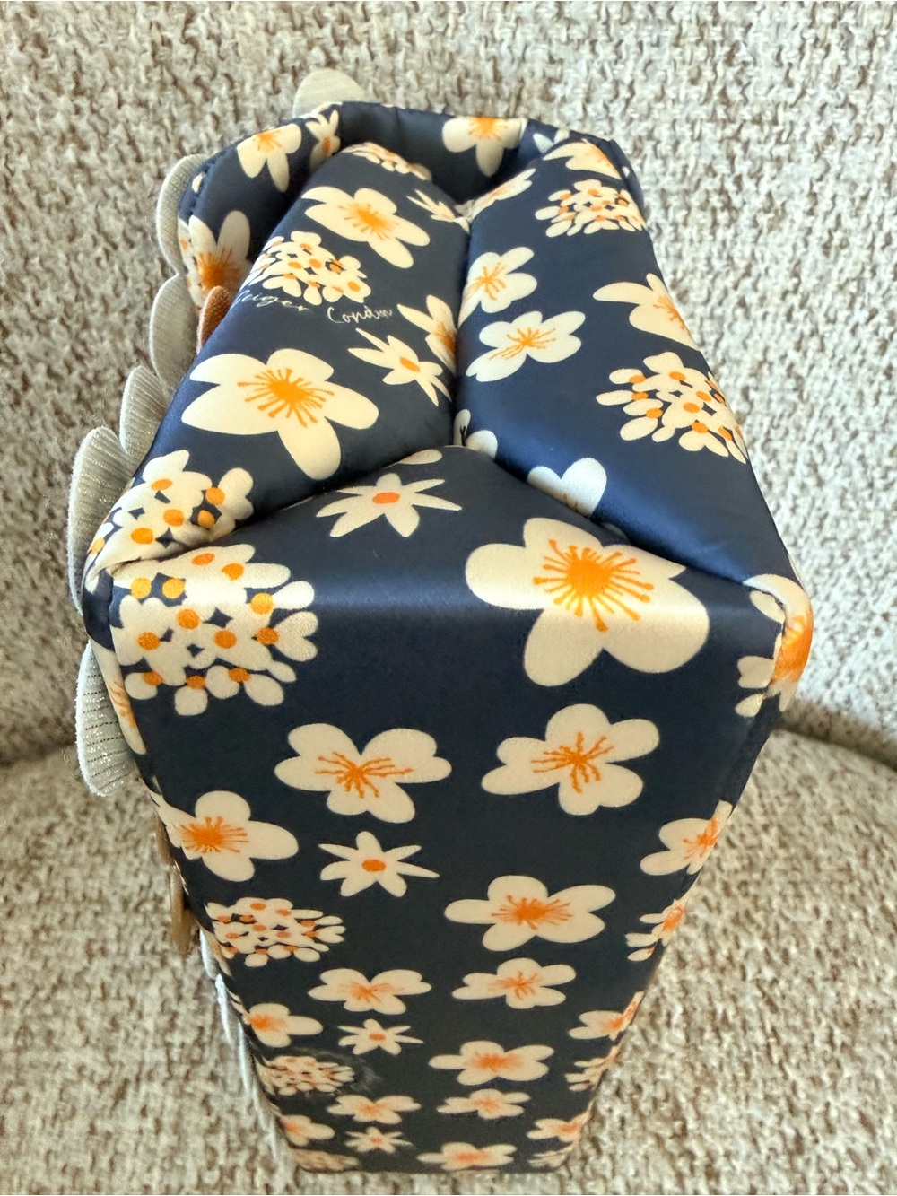 Kurt Geiger London Kensington Daisy Shoulder Bag Navy Blue 3D Floral NWT - Picture 7 of 12